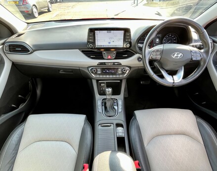 Hyundai i30 CRDI PREMIUM SE 2