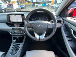 Hyundai i30 CRDI PREMIUM SE 18