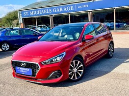 Hyundai i30 CRDI PREMIUM SE 1