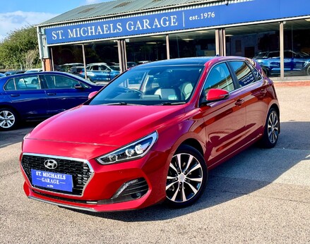 Hyundai i30 CRDI PREMIUM SE 1