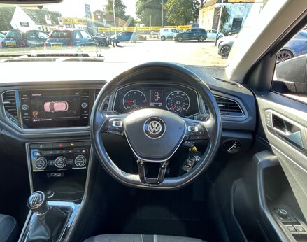 Volkswagen T-Roc SE TDI 18