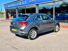 Volkswagen T-Roc SE TDI 8