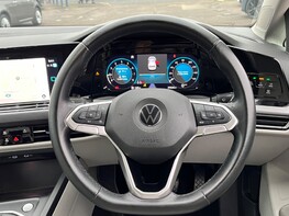 Volkswagen Golf STYLE TSI 20