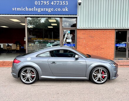 Audi TT TTS TFSI QUATTRO 10