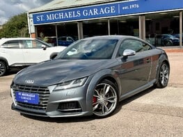 Audi TT TTS TFSI QUATTRO 1