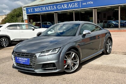 Audi TT TTS TFSI QUATTRO