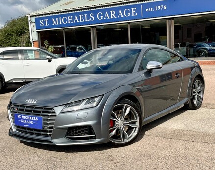 Audi TT TTS TFSI QUATTRO 1