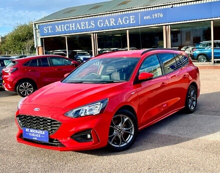 Ford Focus ST-LINE EDITION MHEV 1