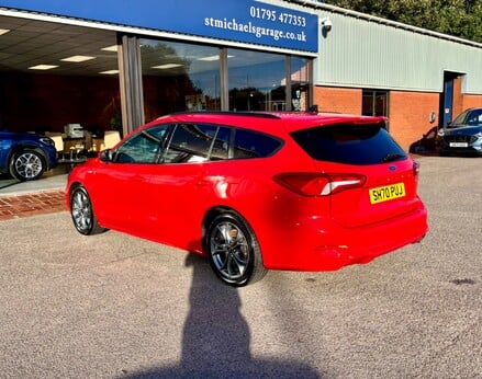 Ford Focus ST-LINE EDITION MHEV 9