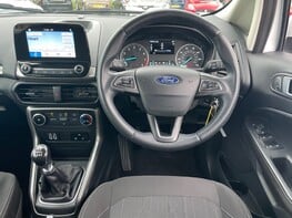 Ford Ecosport ZETEC 18