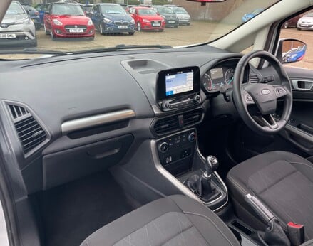 Ford Ecosport ZETEC 28