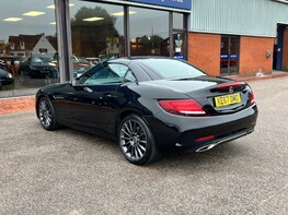 Mercedes-Benz SLC SLC 250 D AMG LINE 10