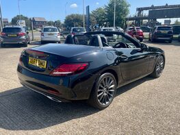Mercedes-Benz SLC SLC 250 D AMG LINE 8