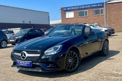 Mercedes-Benz SLC SLC 250 D AMG LINE
