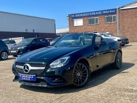 Mercedes-Benz SLC SLC 250 D AMG LINE