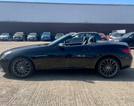 Mercedes-Benz SLC SLC 250 D AMG LINE 11