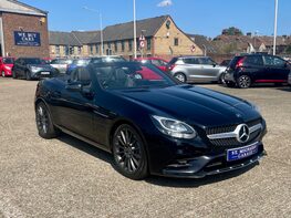 Mercedes-Benz SLC SLC 250 D AMG LINE 4