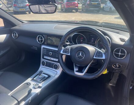 Mercedes-Benz SLC SLC 250 D AMG LINE 17