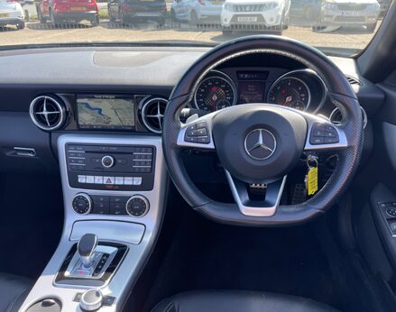 Mercedes-Benz SLC SLC 250 D AMG LINE 19