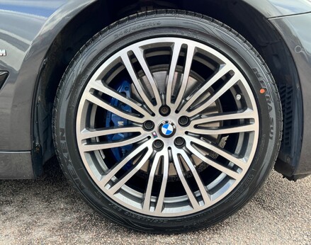 BMW 5 Series 530E M SPORT 15