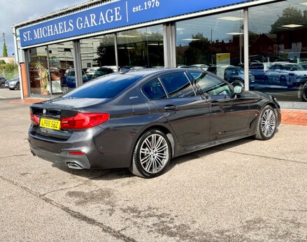 BMW 5 Series 530E M SPORT 8