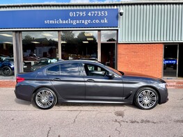 BMW 5 Series 530E M SPORT 10