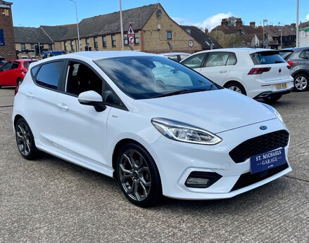 Ford Fiesta ST-LINE 4