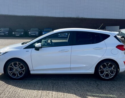 Ford Fiesta ST-LINE 8