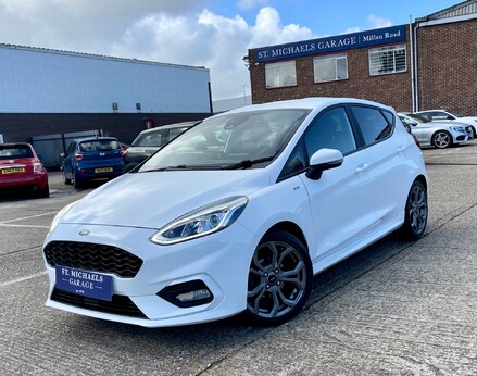 Ford Fiesta ST-LINE 1