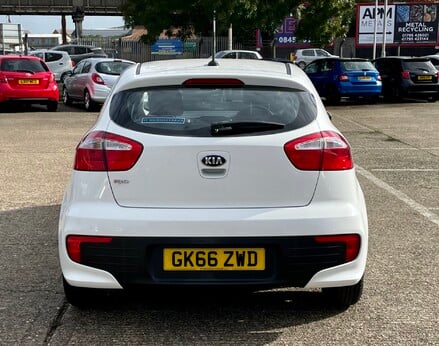 Kia Rio 1 AIR 6