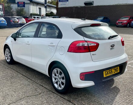 Kia Rio 1 AIR 8