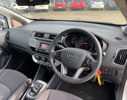 Kia Rio 1 AIR 17