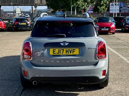 Mini Countryman COOPER 6