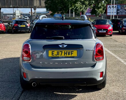 Mini Countryman COOPER 6