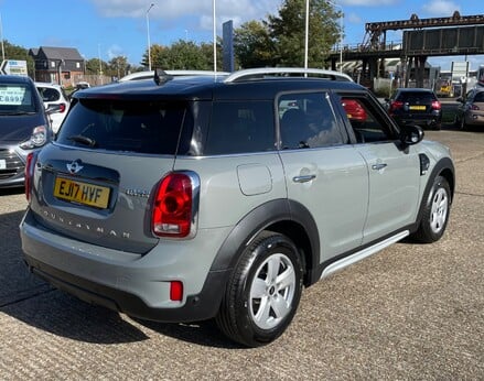 Mini Countryman COOPER 8