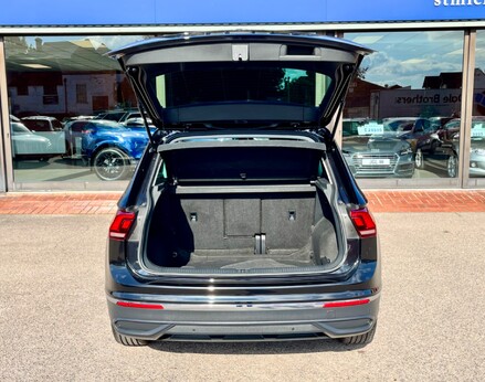 Volkswagen Tiguan LIFE TSI 67