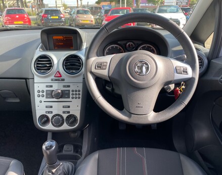 Vauxhall Corsa ACTIVE AC 18