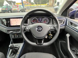 Volkswagen Polo UNITED TSI 19