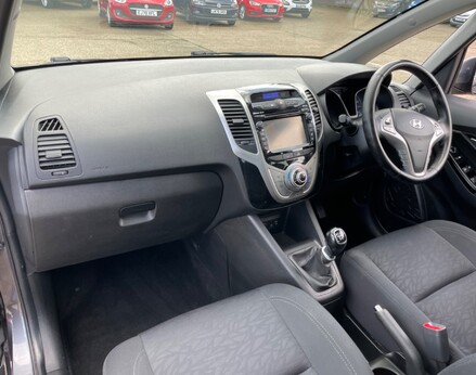 Hyundai ix20 PREMIUM NAV BLUE DRIVE 22