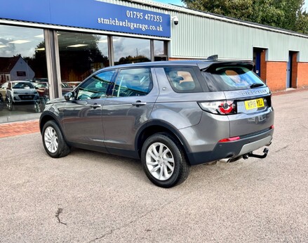 Land Rover Discovery Sport SI4 SE 9