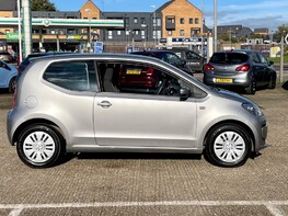 Volkswagen Up MOVE UP 10