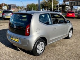 Volkswagen Up MOVE UP 8