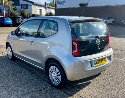 Volkswagen Up MOVE UP 9