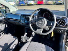 Volkswagen Up MOVE UP 17