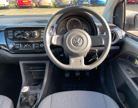 Volkswagen Up MOVE UP 18