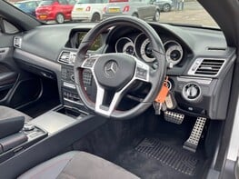 Mercedes-Benz E Class E220 BLUETEC AMG LINE PREMIUM 22