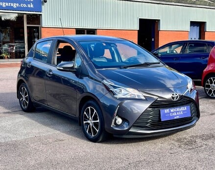 Toyota Yaris VVT-I ICON TECH 4