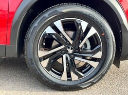 Peugeot 2008 PURETECH S/S ALLURE PREMIUM 16