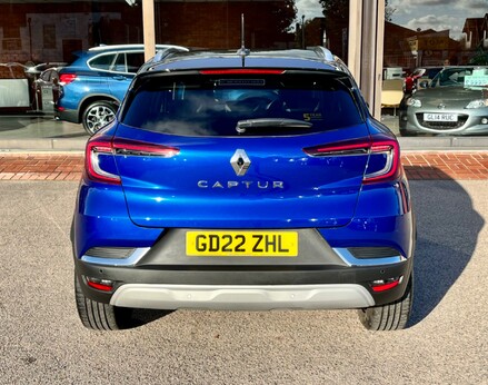 Renault Captur SE EDITION TCE 6