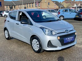 Hyundai i10 S 3